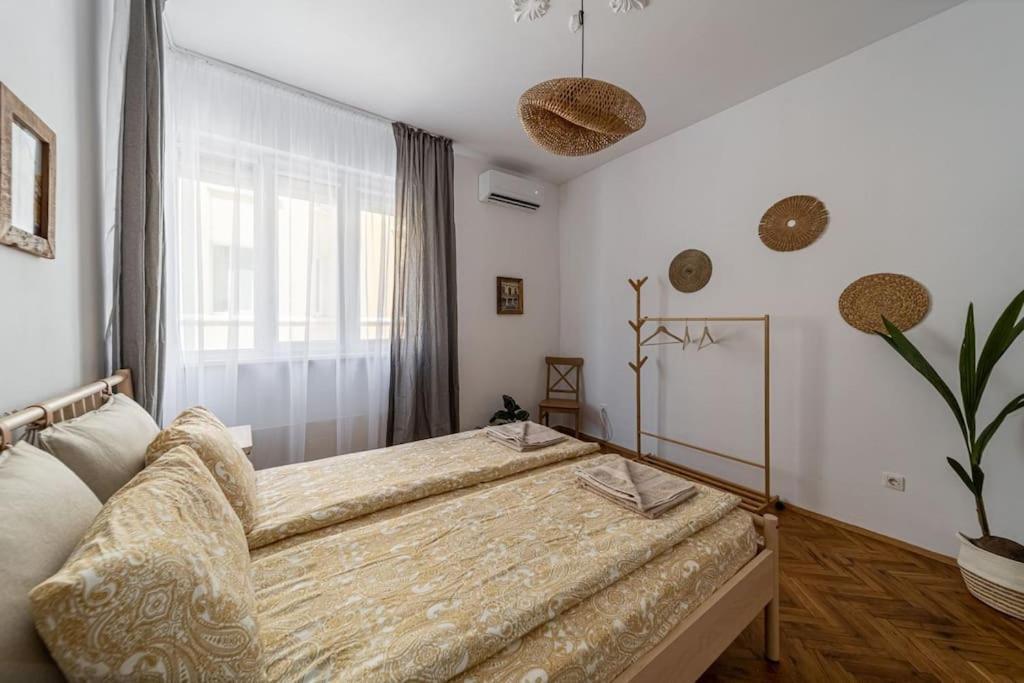 Bohohome 2 Next To The Main Street Sofia Extérieur photo